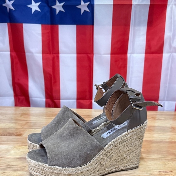 Steve Madden Taupe Wedge Sandals - Picture 6 of 16